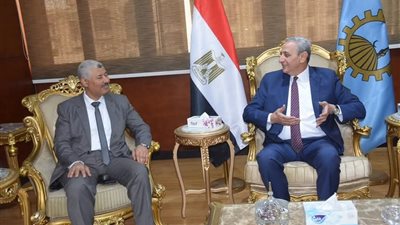محافظ الغربية يستقبل رئيس شركة جنوب الدلتا لتوزيع الكهرباء لبحث سبل التعاون