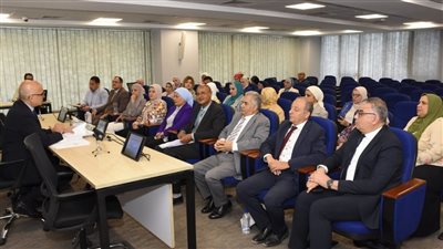 رئيس جامعة عين شمس ترأس اجتماع مجلس قطاع التعليم 