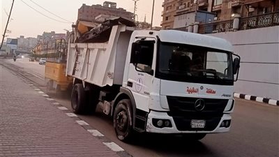 محافظ الدقهلية يتابع حملة رفع الإشغالات من شوارع المنصورة