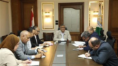 إنشاء قاعدة بيانات شاملة تضم جميع الإمكانات والتحديات المتعلقة بمنظومة النظافة في الجيزة