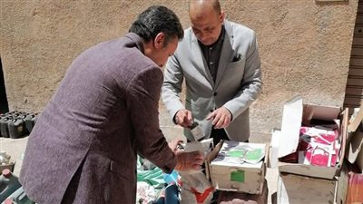 ضبط 5228 عبوة دواء بيطري مجهولة المصدر ومنتهية الصلاحية بأبو كبير