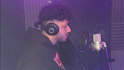 محمد فتحي استرو عاشق الراب.. ميلاد نجم جديد حالم بالعالمية 