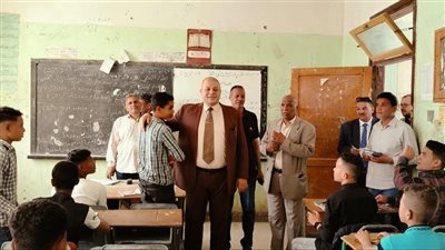 وكيل تعليم قنا يتفقد مدارس أبو حزام بنجع حمادي 