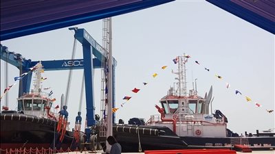 تدشين قاطرتين بمصنع مصر بسفاجا بالشراكة مع قناة السويس 