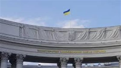 خارجية أوكرانيا: ملتزمون بالعمل مع أمريكا لتحقيق السلام