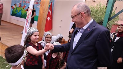 السفير موطلو شن: يذكرنا عيد 23 أبريل بآمال الأطفال وتطلعاتهم لمستقبل أكثر سلامًا وازدهارًا