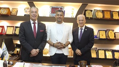 مجلس الشباب المصري يناقش قضايا المصريون بالخارج بين الحقوق والولاء للوطن