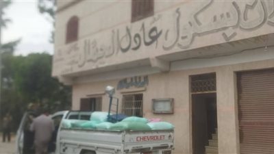 رئيس مدينة شبراخيت يتابع توريد محصول القمح بشونة البنك الزراعي  
