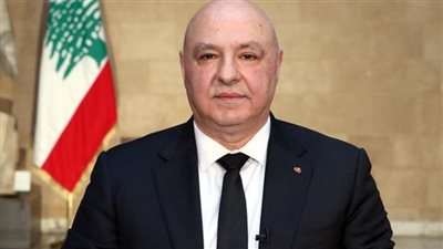 الرئيس اللبناني يدعو إلى النضج السياسي ويشدد على خدمة الإنسان لا السلطة