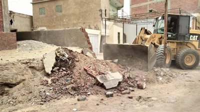 الإسماعيلية تواصل أعمال إزالة المخالفات والإشغالات بقرية نفيشة