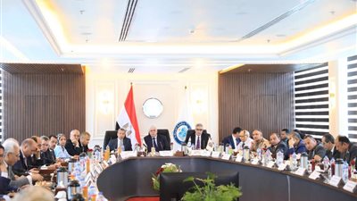 رئيس جامعة المنصورة يشارك في اجتماع المجلس الأعلى للجامعات بجامعة الغردقة