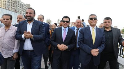 وزير الرياضة ومحافظ الجيزة يفتتحان ملاعب نادي الصحفيين النهري