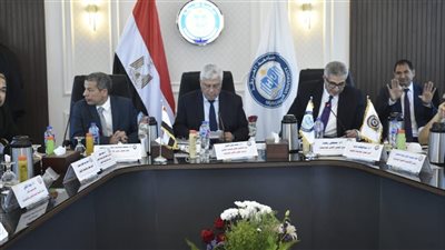 رئيس جامعة سوهاج يشارك باجتماع المجلس الأعلى للجامعات بجامعة الغردقة