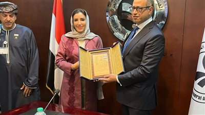 وفد من سلطنة عمان يزور هيئة الاستثمار