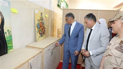محافظ الجيزة يفتتح معرض 