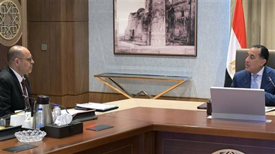 مدبولي يوجه بالبدء في جلسات التشاور بين الأطراف بشأن لائحة قانون العمل