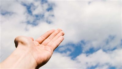 التوكل على الله.. مفتاح النجاة من ضيق الدنيا وهمومها