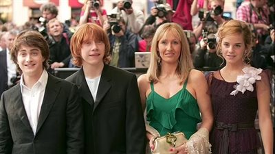 نجم هاري بوتر يرحب بمولوده الجديد بعيدًا عن الأضواء