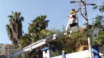 صيانة و تطوير كشافات و شبكة الإنارة العامة بدمنهور وأبو المطامير 