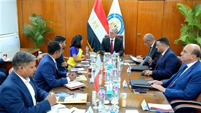 وزير البترول والثروة المعدنية يستقبل السفير الهندى بالقاهرة