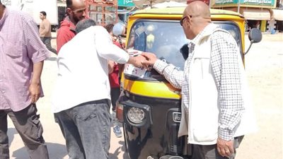 حملة رقابية لضبط تسعيرة ركوب التوك توك بمركز بدر 