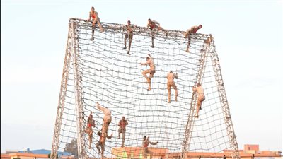 الفريق أحمد خليفة يتفقد المنظومة التعليمية بمعهد ضباط الصف المعلمين 