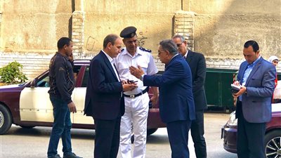 محافظ الدقهلية يقود حملة على سيارات السرفيس والتاكسي