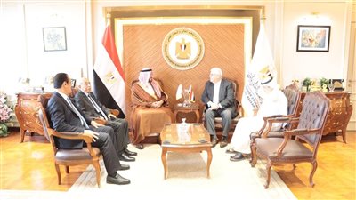 وزير التعليم العالي يبحث سبل التعاون الأكاديمي مع الجامعة العربية المفتوحة