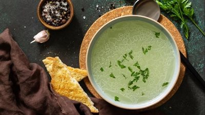 شوربة الشبت بمرق الخضار| نكهة لذيذة وفوائد صحية