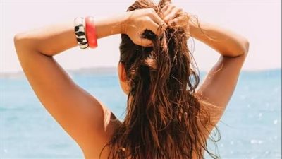 عادات يومية تضعف شعرك دون أن تدري.. احذريها لتحافظي على صحته