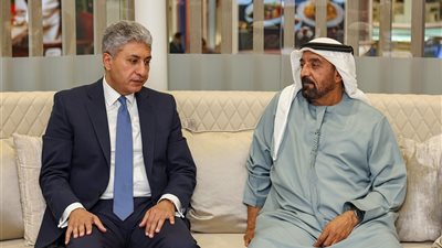 وزير السياحة يلتقي رئيس هيئة الطيران المدني والخطوط الجوية الإماراتية لبحثزيادة الحركة السياحية إلى مصر