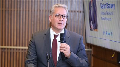 وزير البترول والثروة المعدنية.. النجاح الحقيقي يقوم على العمل الجماعي والتكامل بين الفرق