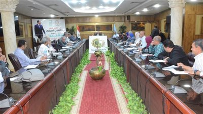 محافظ الغربية يترأس اجتماع لجنة الإصلاح البيئي لحماية صحة المواطنين