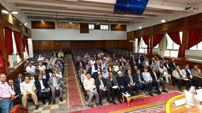 تنفيذى كفر الشيخ يناقش موضوعات وقرارات خدمية وتنموية