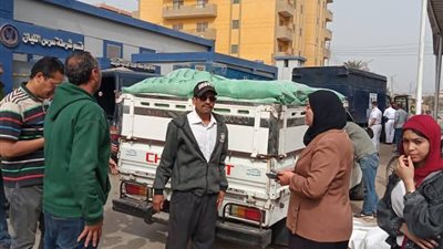 ضبط سيارة محملة 3 طن دقيق بلدى مدعم بالمنوفية