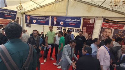 توافد الصحفيين للتسجيل بكشوف الجمعية العمومية.. صور