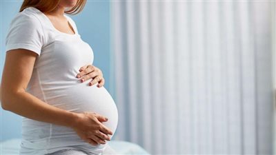 سيدة تتهم حماها بالتعدي عليها والتسبب في حملها بسوهاج