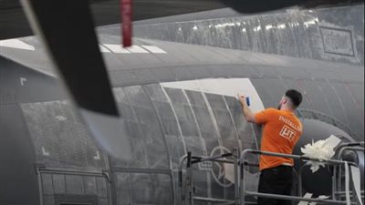 ثورة في عالم الطيران بعد الإستعانة بجلد سمك القرش لهذا السبب