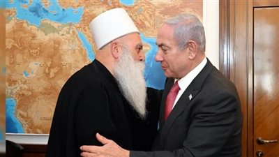 نتنياهو يتصل بزعيم الطائفة الدرزية ويؤكد التزام إسرائيل بحماية الدروز في سوريا