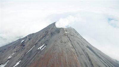 ثوران وشيك لبركان في ألاسكا قد يؤثر على حركة الطيران الدولية (تفاصيل)