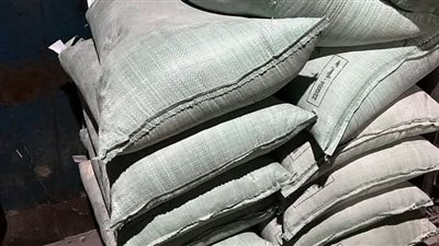 ضبط 2.5 طن دقيق فاخر بدون فواتير بكفر صقر