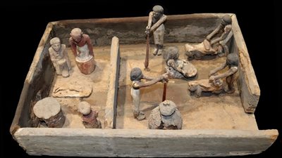 القطع الأثرية المميزة التي تم اختيارها لشهر مايو بمتاحف الجمهورية