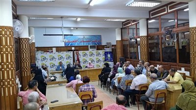 اجتماع مع مديري المدارس المشاركة في التدريب العملي لمواجهة الأزمات والكوارث بالفيوم 