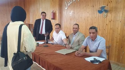 عميد كلية حقوق يشهد امتحانات الشفهي لطلاب    