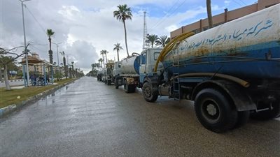 محافظ الدقهلية يتابع جهود رفع تجمعات مياه الأمطار 