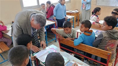 وكيل تعليم البحيرة يتفقد مدارس إيتاى البارود