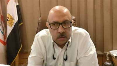 أسيوط تكرّم 50 من رواد وقيادات القطاع الصحي تقديرًا لعطائهم