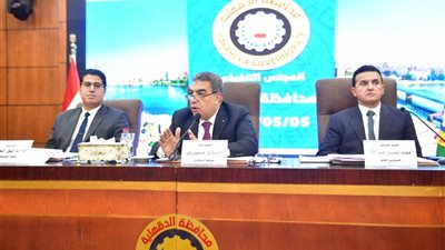 محافظ الدقهلية : كل رئيس مركز مسئول أمامي عن الأداء وحسن التعامل مع المواطنين