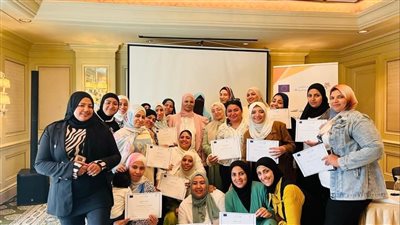 نائلة جبر تختتم ورشة عمل للرائدات الاجتماعيات حول مكافحة الاتجار بالبشر والعنف ضد النساء