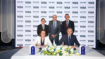 فيزا توقع إتفاقية شراكة حصرية مع مصر للطيران لتقديم حلول تكنولوجيا مبتكرة 